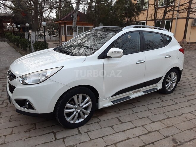 Hyundai ix35 2010, 150,000 km - 2.4 l - Salyan