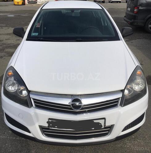 Opel Astra 2010, 136,000 km - 1.4 l - Bakı