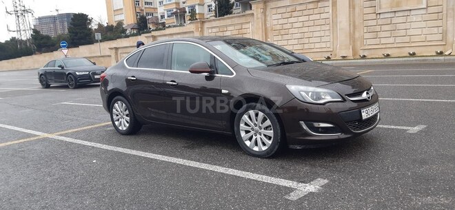 Opel Astra 2012, 133,000 km - 1.6 l - Bakı