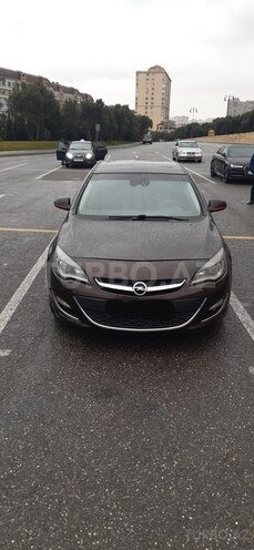Opel Astra 2012, 133,000 km - 1.6 l - Bakı
