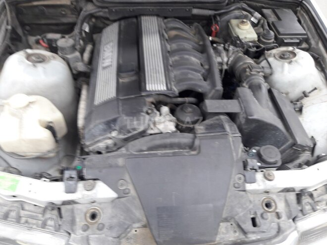 BMW 320 1996, 272,000 km - 2.0 l - Bakı