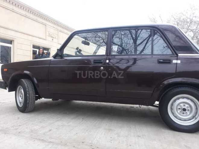 LADA (VAZ) 2107 2006, 180,000 km - 1.6 l - Salyan