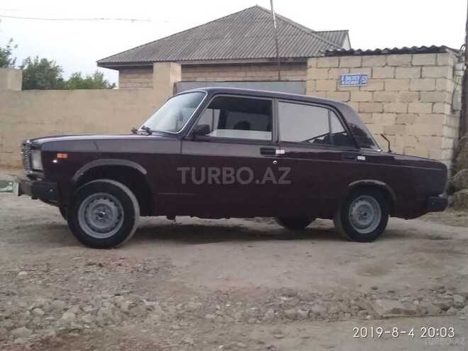 LADA (VAZ) 2107 2006, 180,000 km - 1.6 l - Salyan