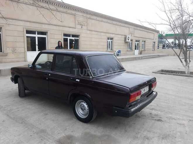 LADA (VAZ) 2107 2006, 180,000 km - 1.6 l - Salyan