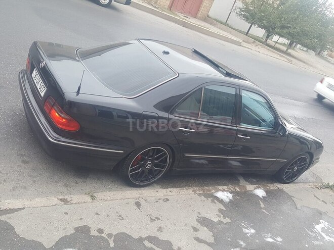 Mercedes E 240 2000, 383,000 km - 2.4 l - Sumqayıt