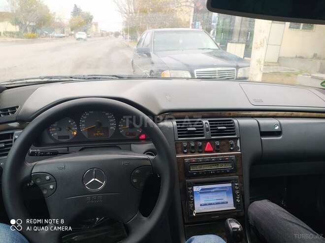 Mercedes E 240 2000, 383,000 km - 2.4 l - Sumqayıt