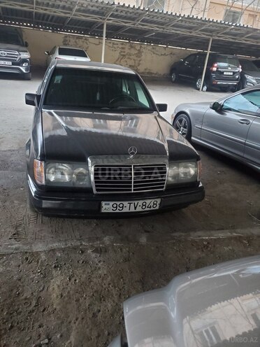 Mercedes E 230 1986, 263,316 km - 2.3 л - Bakı