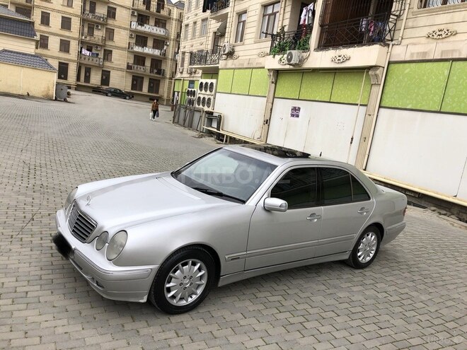 Mercedes E 240 2000, 185,300 km - 2.4 l - Bakı