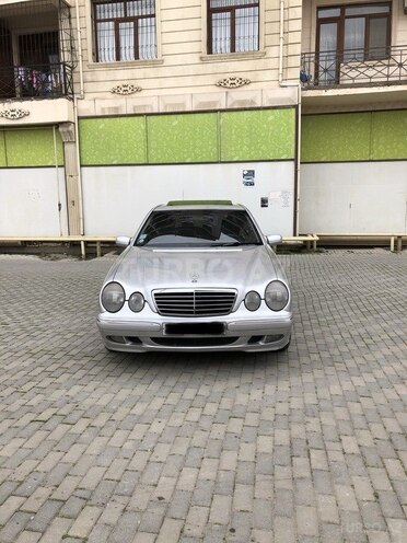 Mercedes E 240 2000, 185,300 km - 2.4 l - Bakı