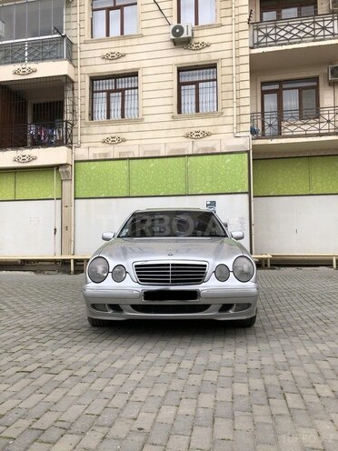 Mercedes E 240 2000, 185,300 km - 2.4 l - Bakı