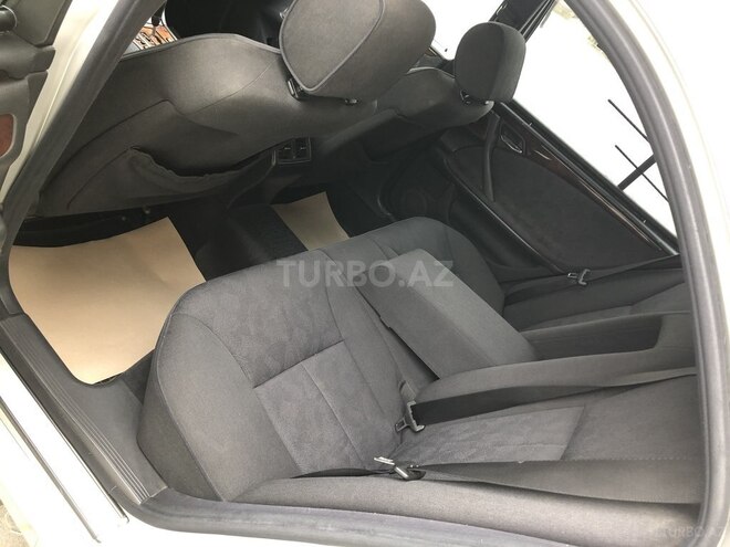 Mercedes E 240 2000, 185,300 km - 2.4 l - Bakı