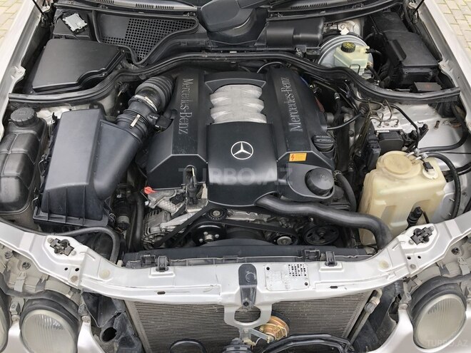 Mercedes E 240 2000, 185,300 km - 2.4 l - Bakı