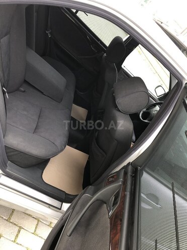 Mercedes E 240 2000, 185,300 km - 2.4 l - Bakı