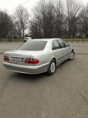 Mercedes E 260 2000, 234,766 km - 2.6 l - Tovuz