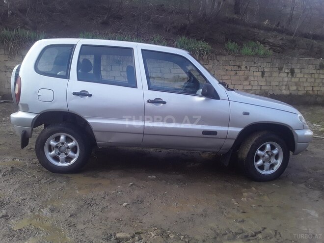 Chevrolet Niva 2005, 217,000 km - 1.7 l - Yardımlı