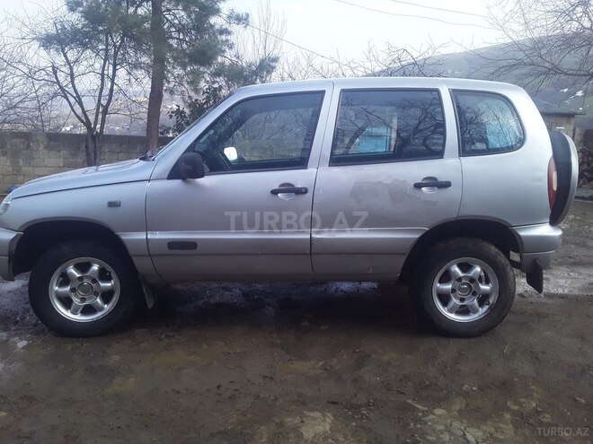 Chevrolet Niva 2005, 217,000 km - 1.7 l - Yardımlı
