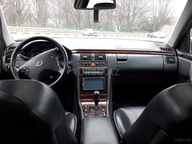 Mercedes E 260 2000, 234,766 km - 2.6 l - Tovuz