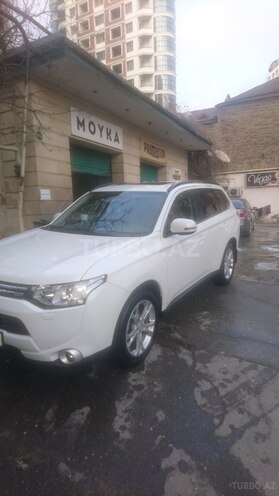 Mitsubishi Outlander 2014, 122,000 km - 2.4 l - Bakı