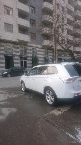 Mitsubishi Outlander 2014, 122,000 km - 2.4 l - Bakı