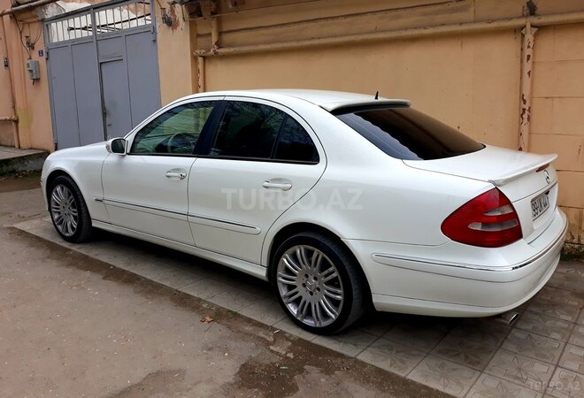 Mercedes E 240 2004, 253,000 km - 2.6 l - Bakı