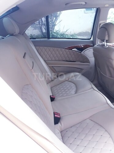 Mercedes E 240 2004, 253,000 km - 2.6 l - Bakı