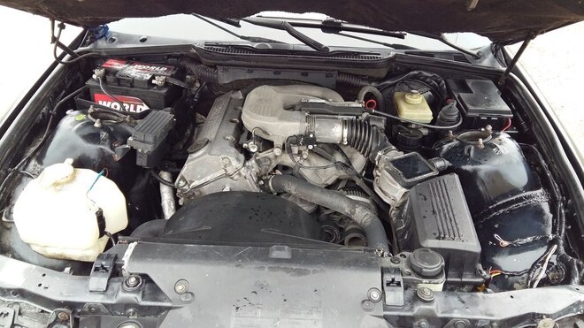 BMW 318 1994, 351,000 km - 1.6 l - Bakı