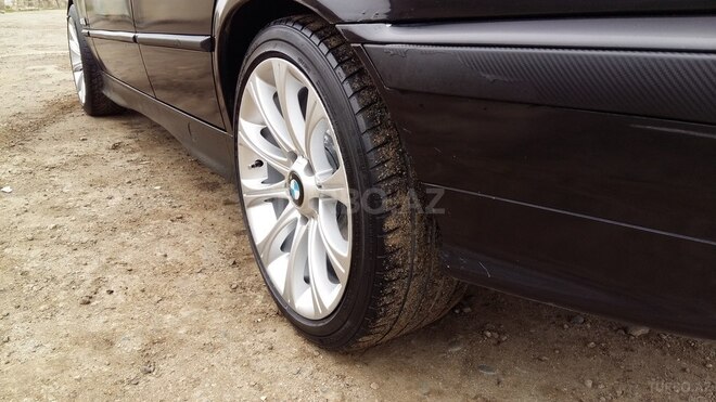 BMW 318 1994, 351,000 km - 1.6 l - Bakı