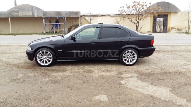 BMW 318 1994, 351,000 km - 1.6 l - Bakı