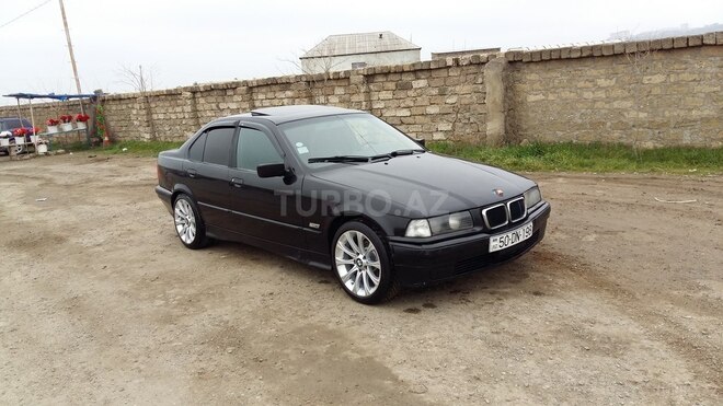BMW 318 1994, 351,000 km - 1.6 l - Bakı