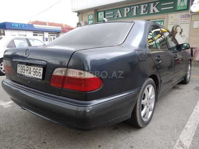 Mercedes E 200 1999, 397,440 km - 2.0 l - Bakı