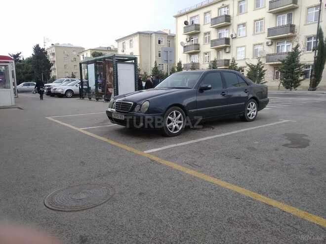 Mercedes E 200 1999, 397,440 km - 2.0 l - Bakı