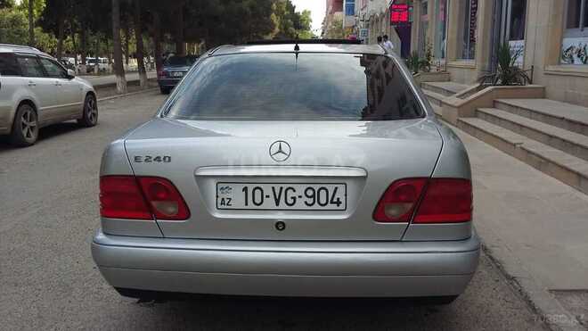 Mercedes E 240 1998, 341,000 km - 2.4 л - Şirvan