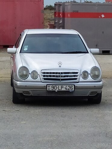 Mercedes E 240 1998, 157,000 km - 2.4 l - Bakı