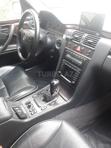 Mercedes E 240 2001, 176,000 km - 2.6 l - Masallı