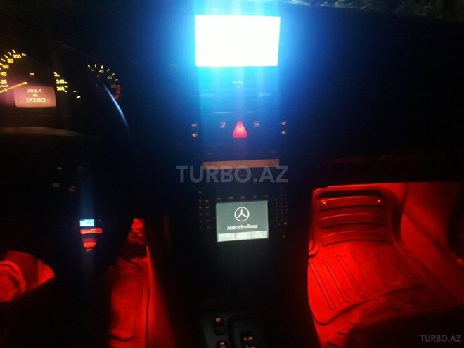 Mercedes E 240 2001, 176,000 km - 2.6 l - Masallı