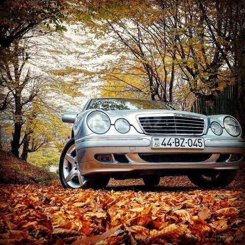Mercedes E 240 2001, 176,000 km - 2.6 l - Masallı