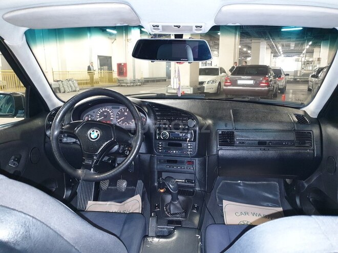 BMW 318 1997, 293,000 km - 1.8 l - Bakı