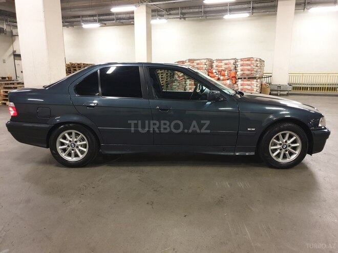 BMW 318 1997, 293,000 km - 1.8 l - Bakı