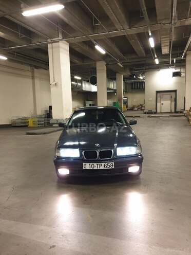 BMW 318 1997, 293,000 km - 1.8 l - Bakı