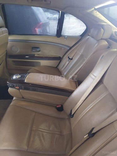 BMW 745 2004, 320,000 km - 4.4 l - Bakı