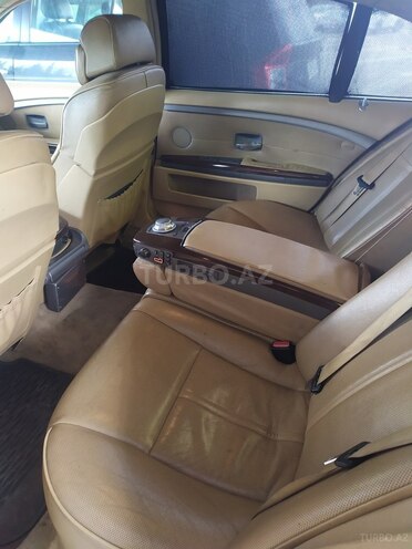 BMW 745 2004, 320,000 km - 4.4 l - Bakı