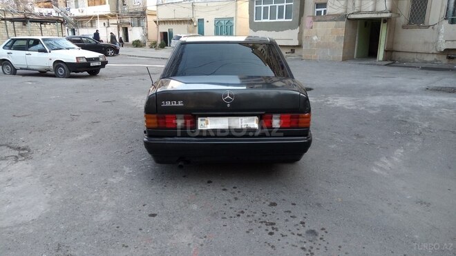 Mercedes 190 1988, 414,241 km - 2.0 l - Mingəçevir