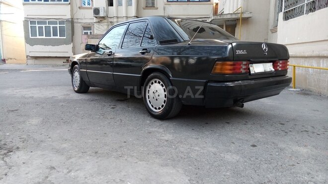 Mercedes 190 1988, 414,241 km - 2.0 l - Mingəçevir