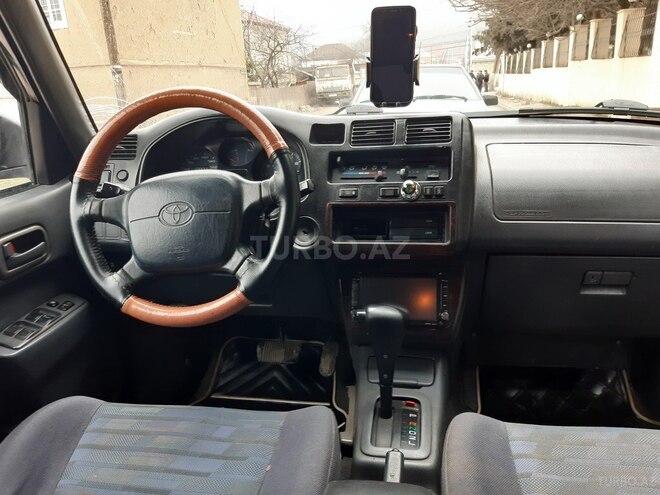Toyota RAV4 1996, 395,455 km - 2.0 l - Quba