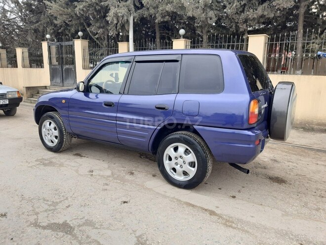 Toyota RAV4 1996, 395,455 km - 2.0 l - Quba