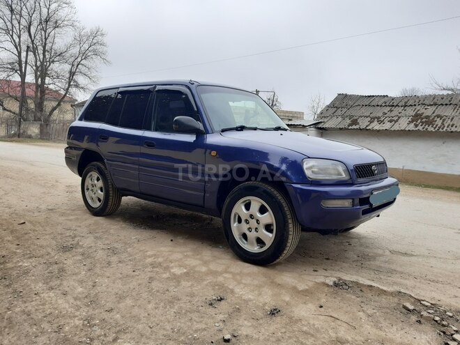 Toyota RAV4 1996, 395,455 km - 2.0 l - Quba