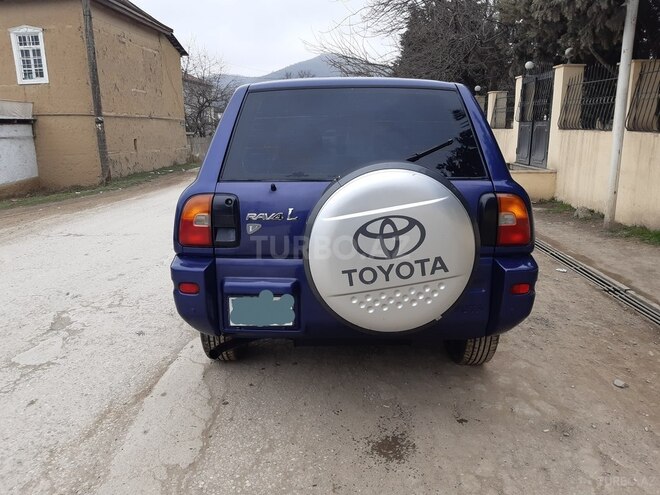 Toyota RAV4 1996, 395,455 km - 2.0 l - Quba