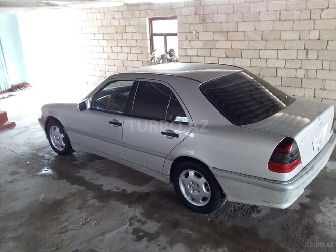 Mercedes C 200 2000, 25,000 km - 2.0 l - Şirvan