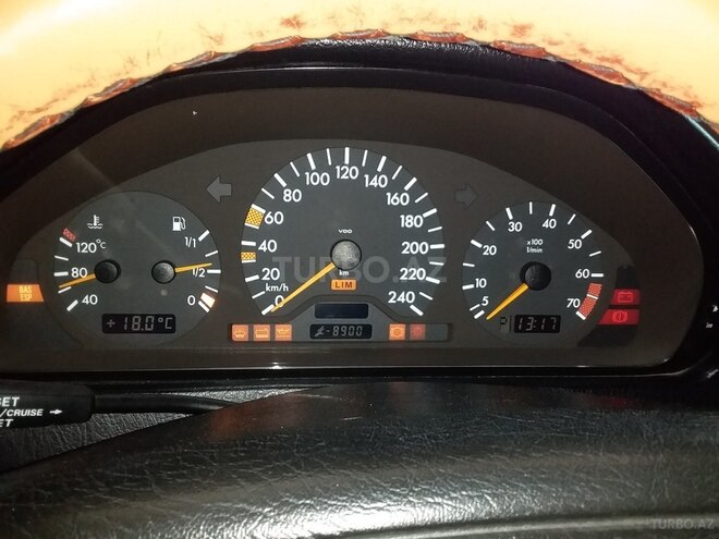Mercedes C 200 2000, 25,000 km - 2.0 l - Şirvan