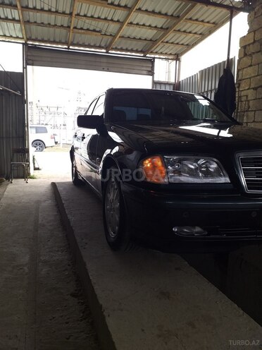 Mercedes C 240 1999, 266,942 km - 2.4 l - Biləsuvar